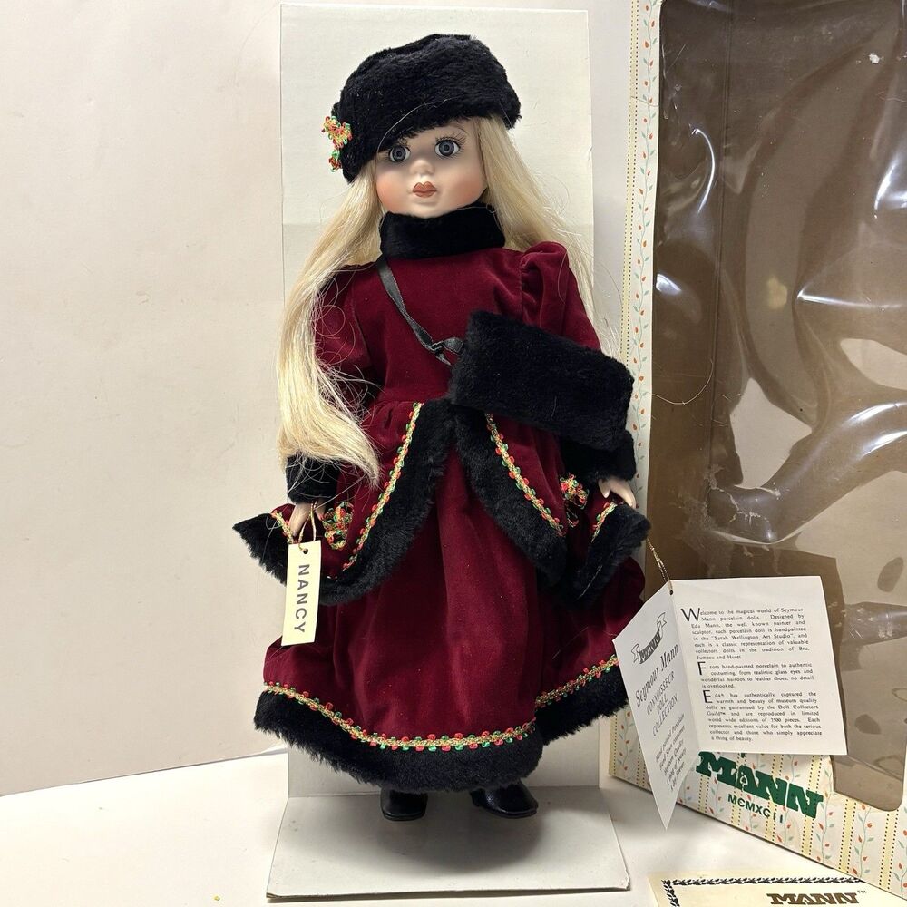 1992 Seymour Mann Connoisseur Collection Porcelain Holiday Doll Nancy